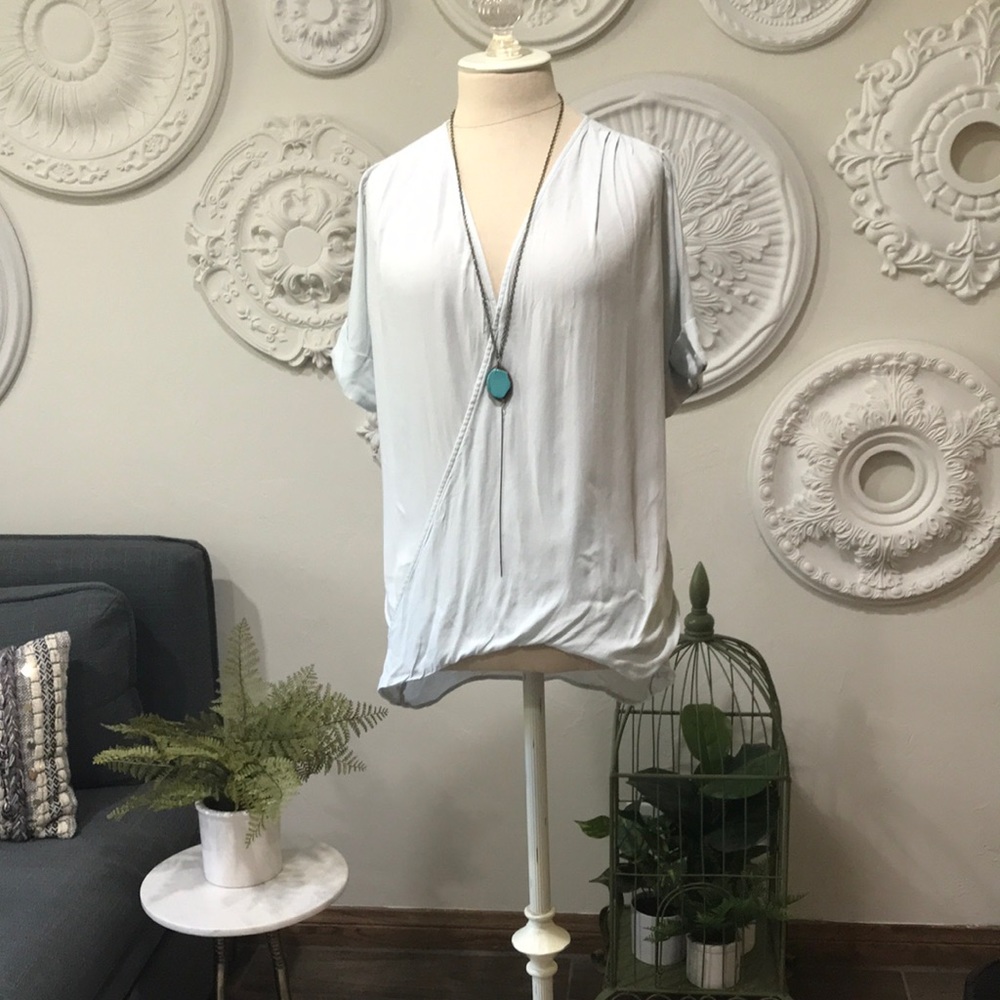 Classy and simple blouse with turquoise necklace